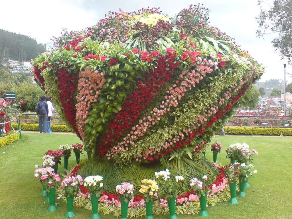 famous rose garden of delhi