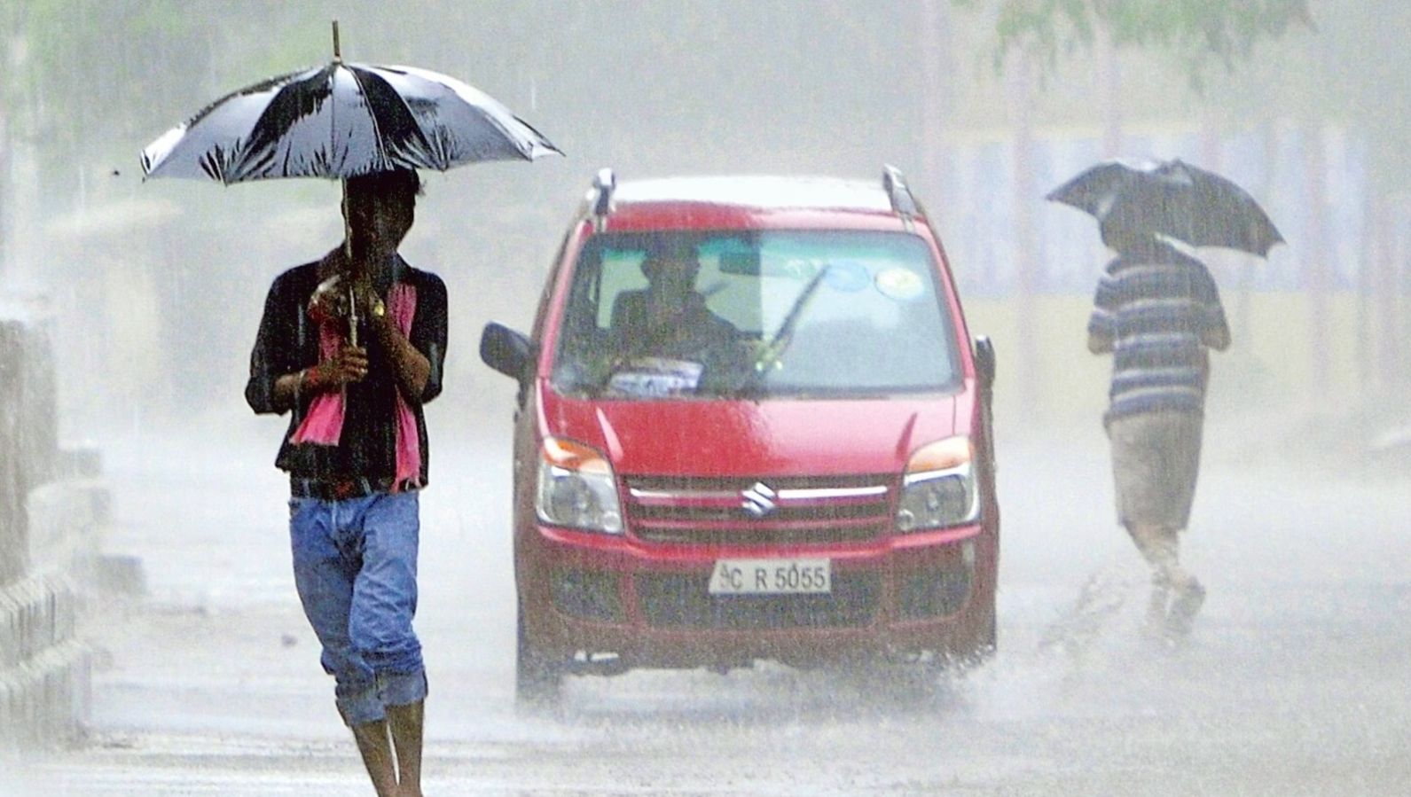 Red Alert Heavy Rainfall Expected in Four Districts of Uttarakhand